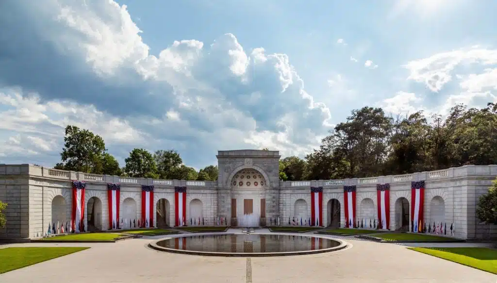 For Memorial Day Weekend, the Military Women's Memorial will re-open to the public on Friday, May 27.