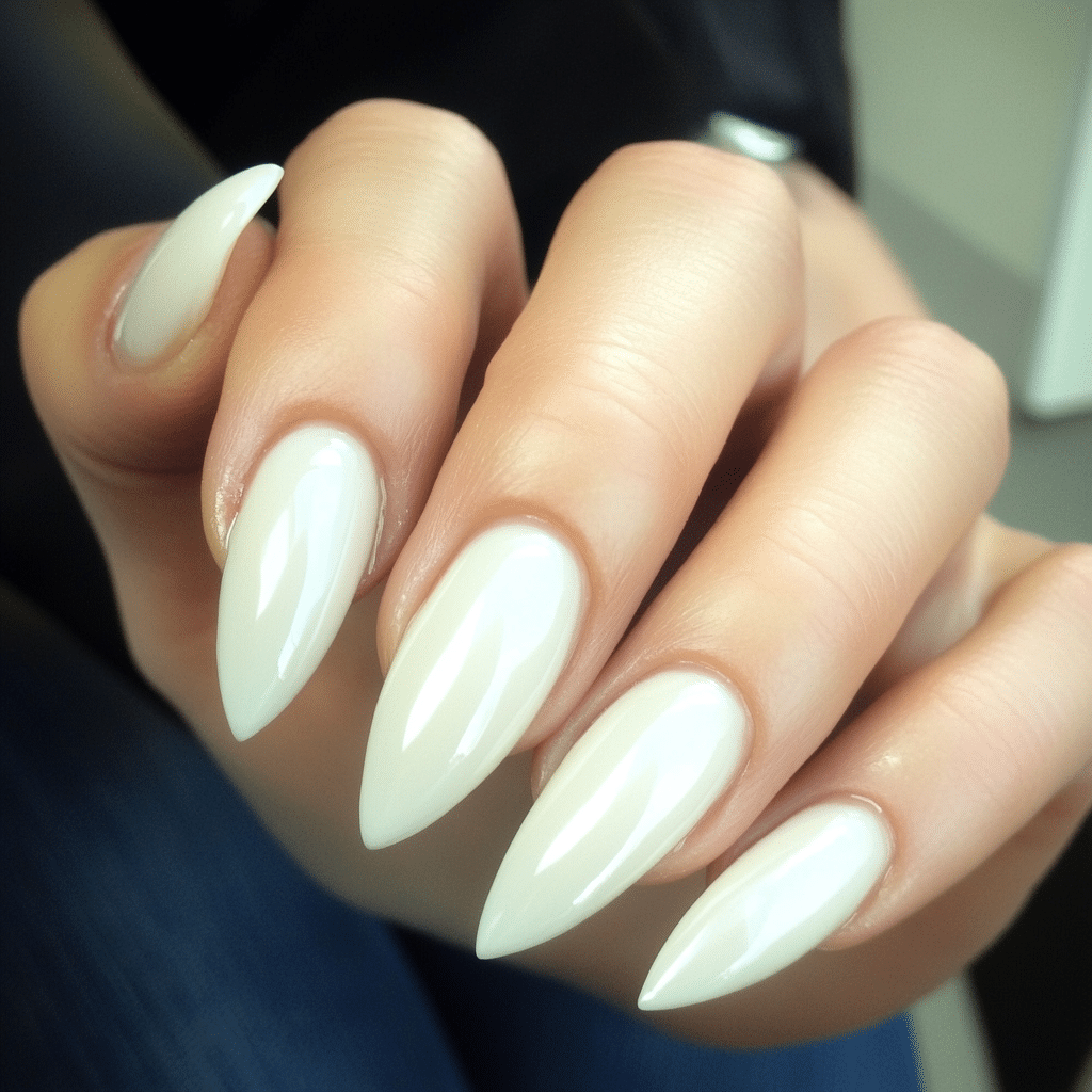 almond shape nails